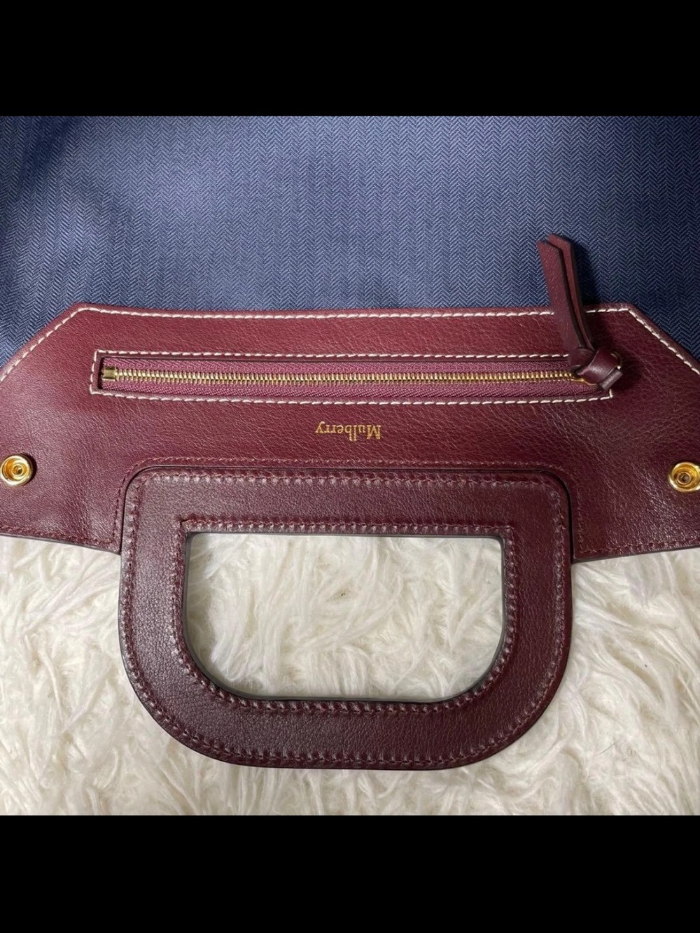 Mulberry Shoulder Bag in Deep Burgundy Leather - Picture 15 of 16